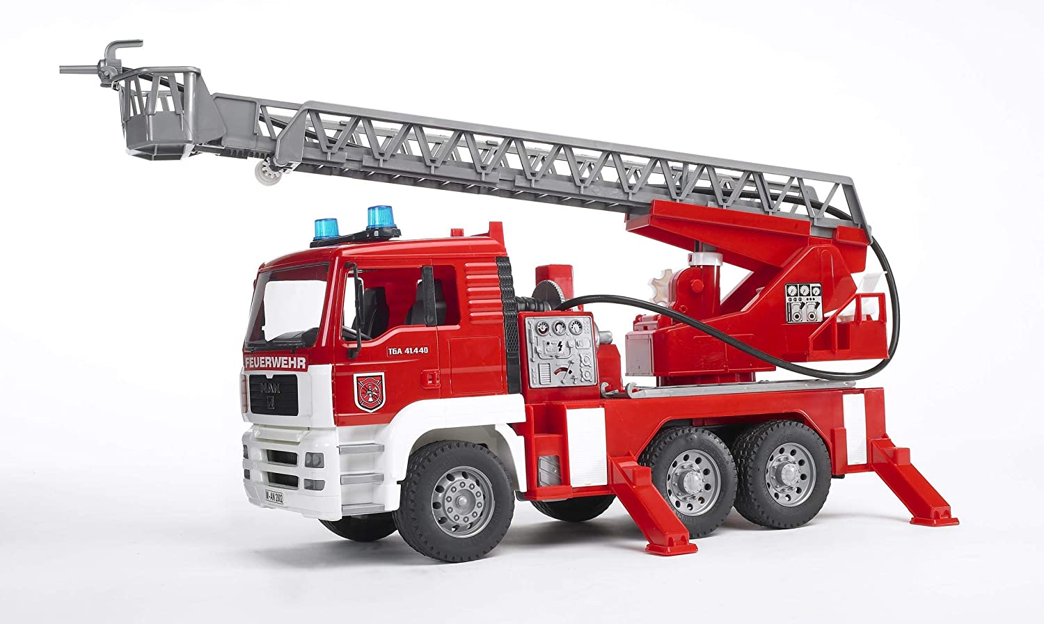 Fire Engine with Water Pump-1